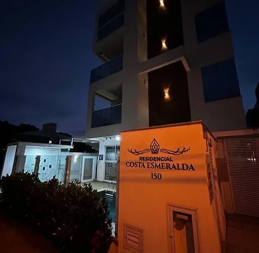 Apto Em Palmas, 02 Quartos, Sendo 01 Suite